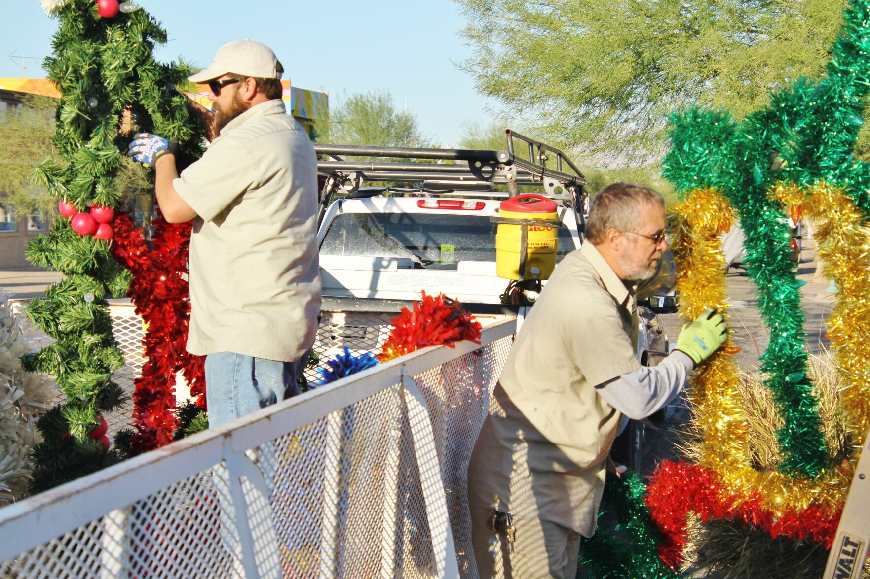 McCulloch Boulevard: Decking the halls